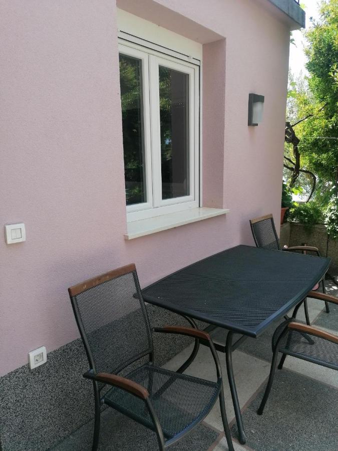 Apartments And Rooms Tomas Podstrana Exterior photo